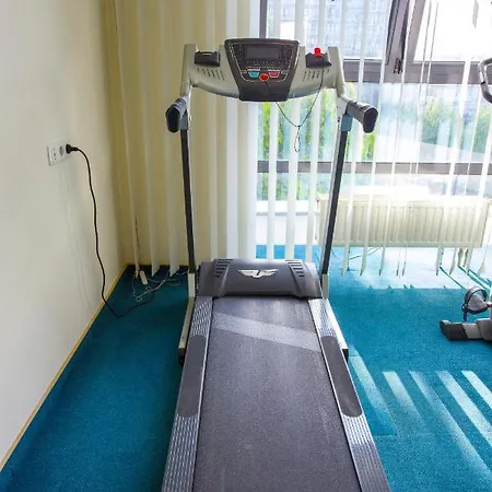 Ośrodek wypoczynkowy Farys - Centrum Krynicy Na Wzgórzu Wśród Ciszy Ze Wspaniałymi Tarasami Widokowymi, Sauna, Jacuzii, Siłowna, Prywatny Parking
