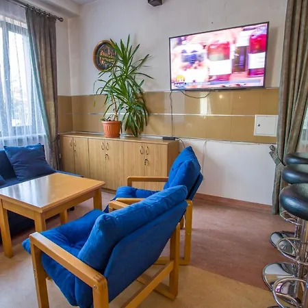 Farys - Centrum Krynicy Na Wzgórzu Wśród Ciszy Ze Wspaniałymi Tarasami Widokowymi, Sauna, Jacuzii, Siłowna, Prywatny Parking Krynica-Zdrój