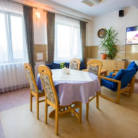 Farys - Centrum Krynicy Na Wzgórzu Wśród Ciszy Ze Wspaniałymi Tarasami Widokowymi, Sauna, Jacuzii, Siłowna, Prywatny Parking 2*