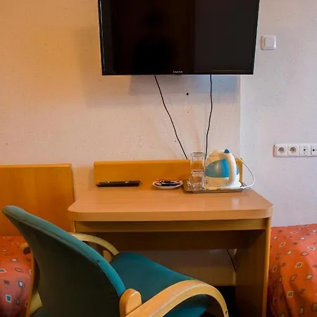 Farys - Centrum Krynicy Na Wzgórzu Wśród Ciszy Ze Wspaniałymi Tarasami Widokowymi, Sauna, Jacuzii, Siłowna, Prywatny Parking