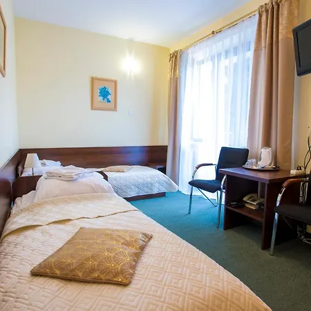 Ośrodek wypoczynkowy Farys - Centrum Krynicy Na Wzgórzu Wśród Ciszy Ze Wspaniałymi Tarasami Widokowymi, Sauna, Jacuzii, Siłowna, Prywatny Parking