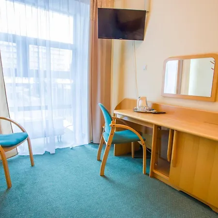 Farys - Centrum Krynicy Na Wzgórzu Wśród Ciszy Ze Wspaniałymi Tarasami Widokowymi, Sauna, Jacuzii, Siłowna, Prywatny Parking Ośrodek wypoczynkowy
