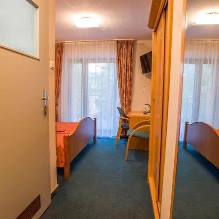 Farys - Centrum Krynicy Na Wzgórzu Wśród Ciszy Ze Wspaniałymi Tarasami Widokowymi, Sauna, Jacuzii, Siłowna, Prywatny Parking Ośrodek wypoczynkowy Krynica-Zdrój