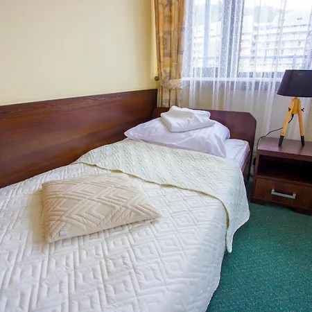Farys - Centrum Krynicy Na Wzgórzu Wśród Ciszy Ze Wspaniałymi Tarasami Widokowymi, Sauna, Jacuzii, Siłowna, Prywatny Parking Ośrodek wypoczynkowy