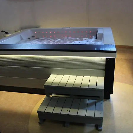 Farys - Swietna Lokalizacja, Sauna, Jacuzzi, Piekne Widoki Z Okien Курортный комплекс