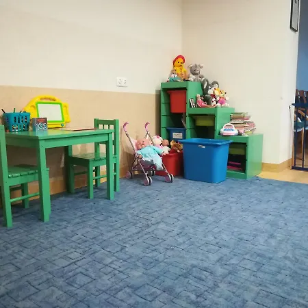 Ośrodek wypoczynkowy Farys - Centrum Krynicy Na Wzgórzu Wśród Ciszy Ze Wspaniałymi Tarasami Widokowymi, Sauna, Jacuzii, Siłowna, Prywatny Parking Krynica-Zdrój