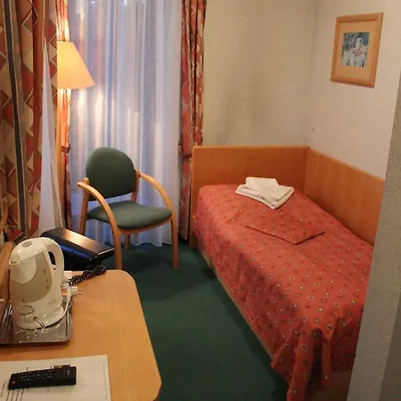 Farys - Centrum Krynicy Na Wzgórzu Wśród Ciszy Ze Wspaniałymi Tarasami Widokowymi, Sauna, Jacuzii, Siłowna, Prywatny Parking 2* Krynica-Zdrój